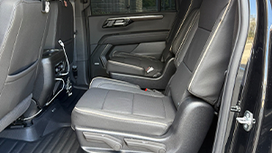 Chevrolet Suburban side view